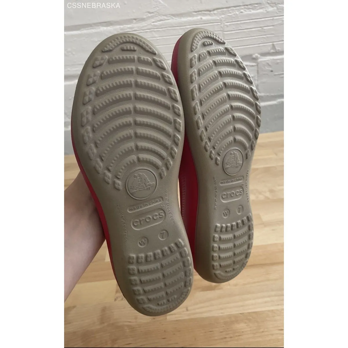 Crocs Red Fur Lined Ballet Flats Slip On Shoes Comfort - Size 7 - Image 5