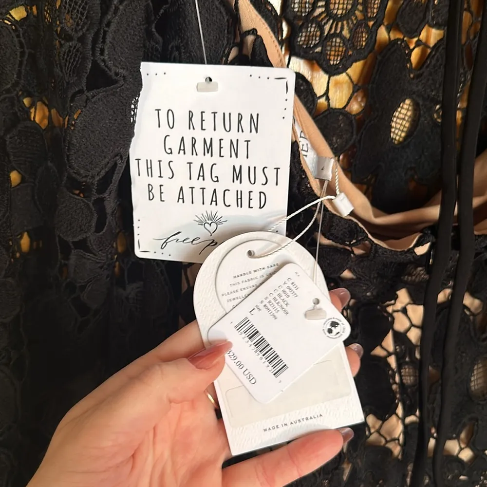 RUMER The Label Remi Mini Dress Black Crochet Floral Size L - Image 7