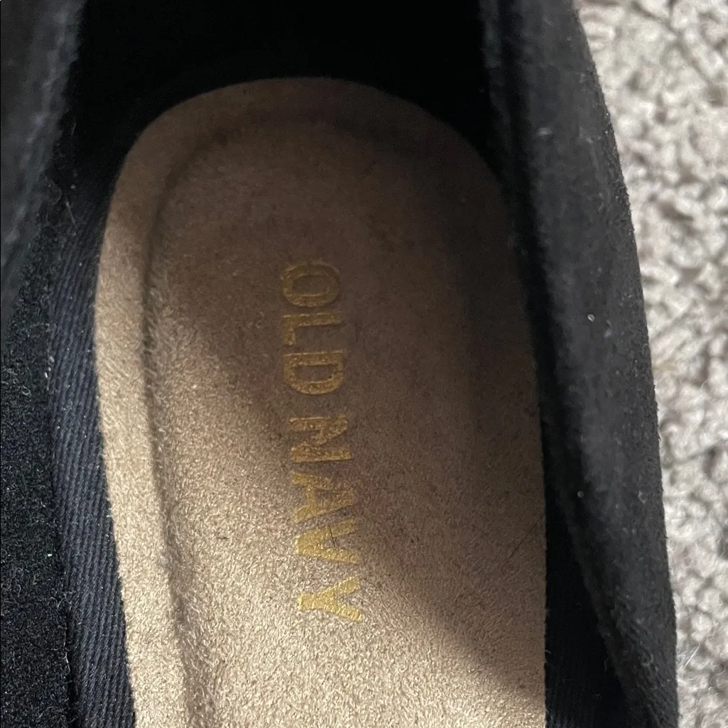 Old Navy Black and White Spotted Women's Flats 7.5 - Image 2