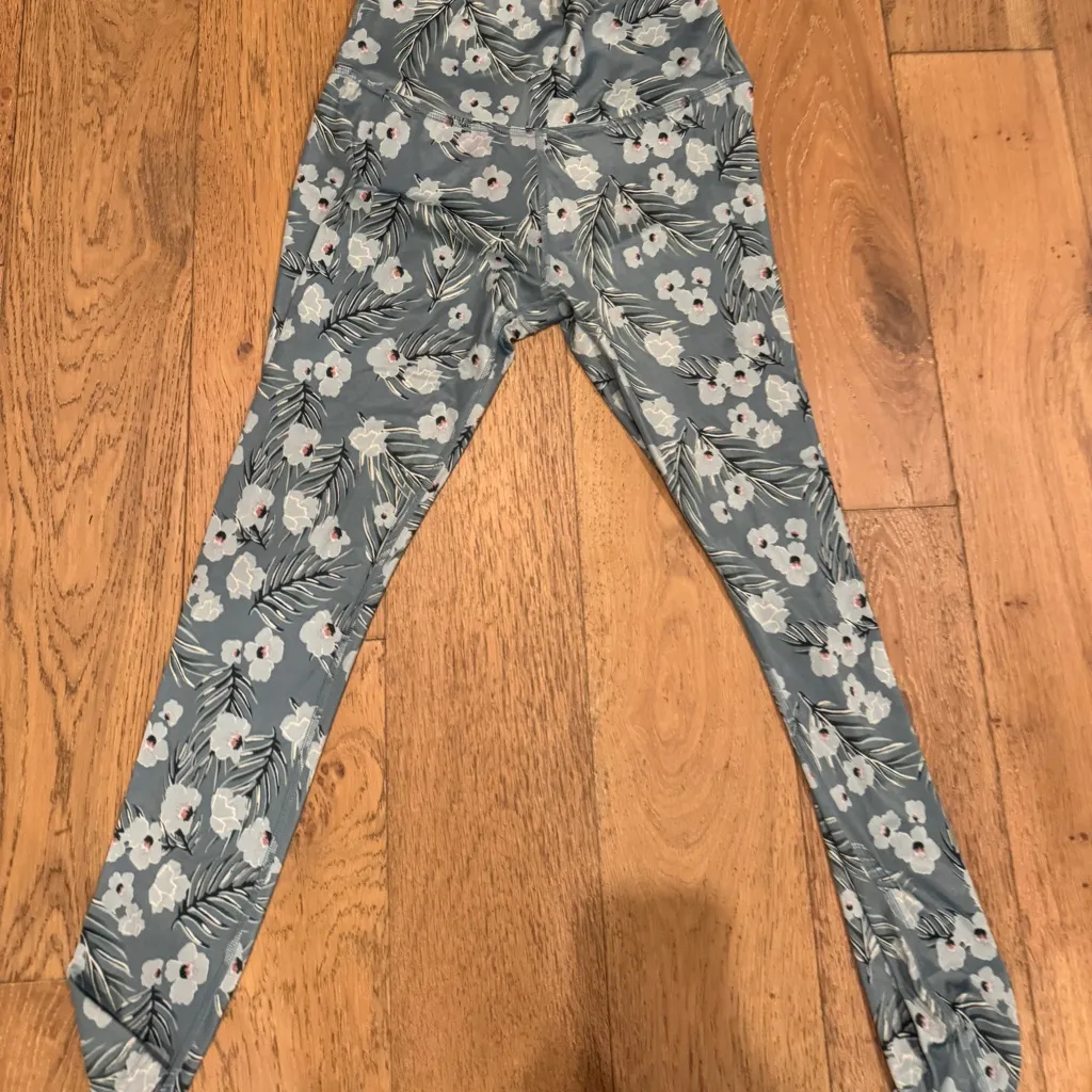 Beyond Yoga Floral Leggings - Image 3