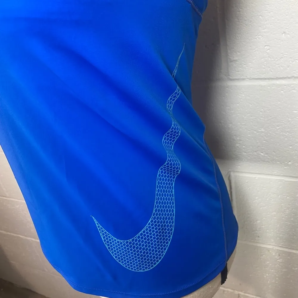 Nike Cobalt Blue Women's Sports Tank Top Mesh Back Size SMALL - Image 2