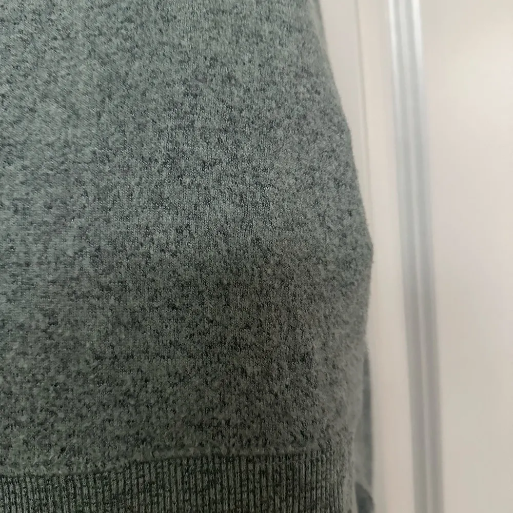 Z Supply Green Pullover Size Medium - Image 3