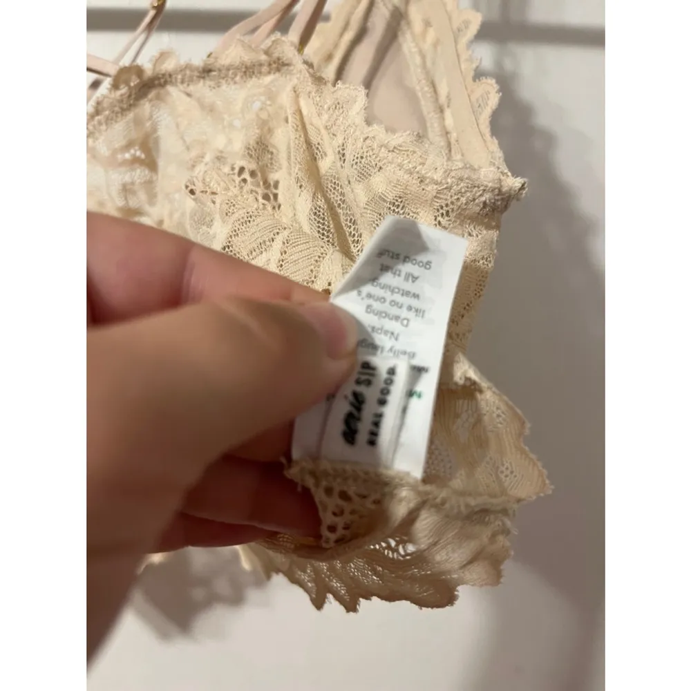 Aerie Lace Cream Bralette Size Small - Image 3