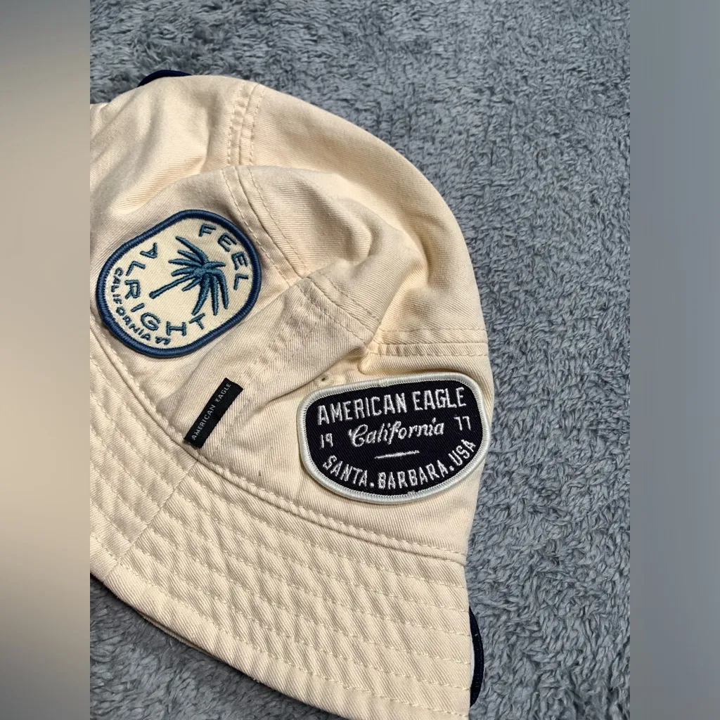 American eagle Cream Bucket Hat with Patches s/m - Image 3
