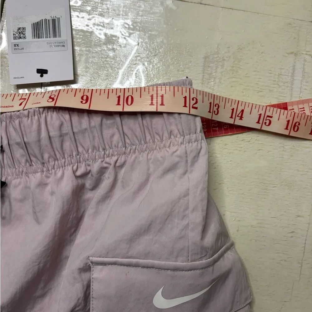 Nike Sportswear Essential Cargo Shorts Women's Size XS High-Rise New Active - Image 4