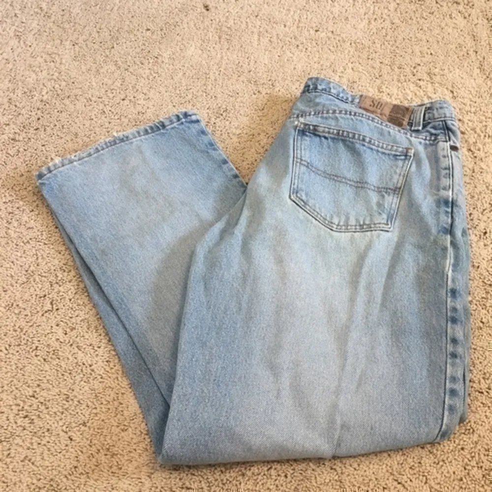 Women’s juniors SO jeans - Image 3