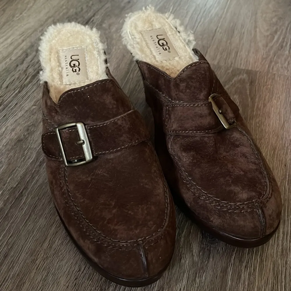 UGG Australian Slip on Shearling Heels Size 8 - Image 4