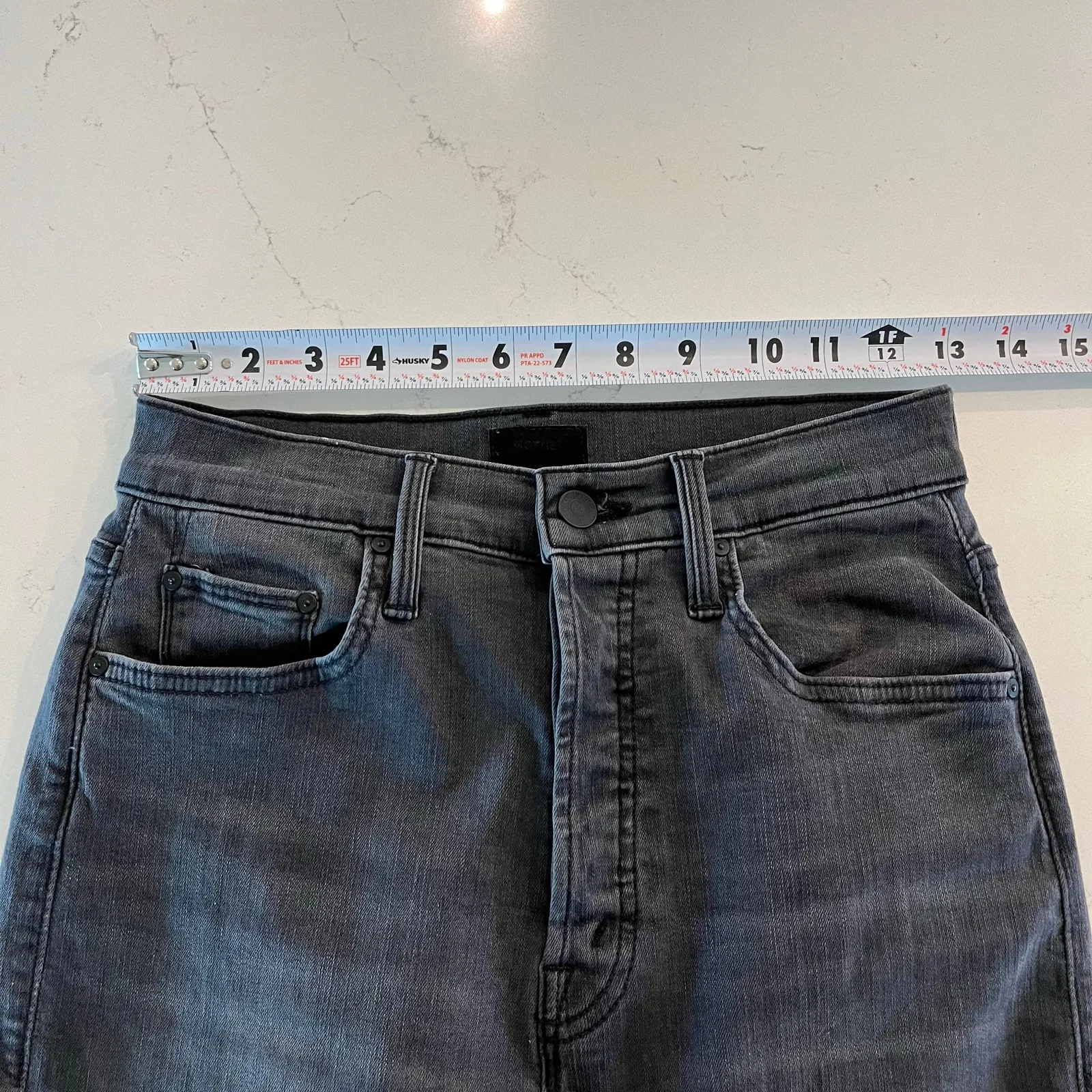 Mother Denim The Tripper Ankle Jeans in Lighting Up Lanterns Size 26 Black - Image 12