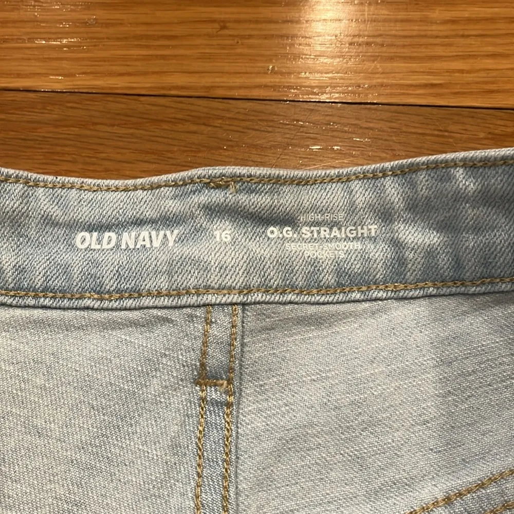 NWOT Old Navy button fly high-rise O.G straight Jean shorts size 16 . - Image 5