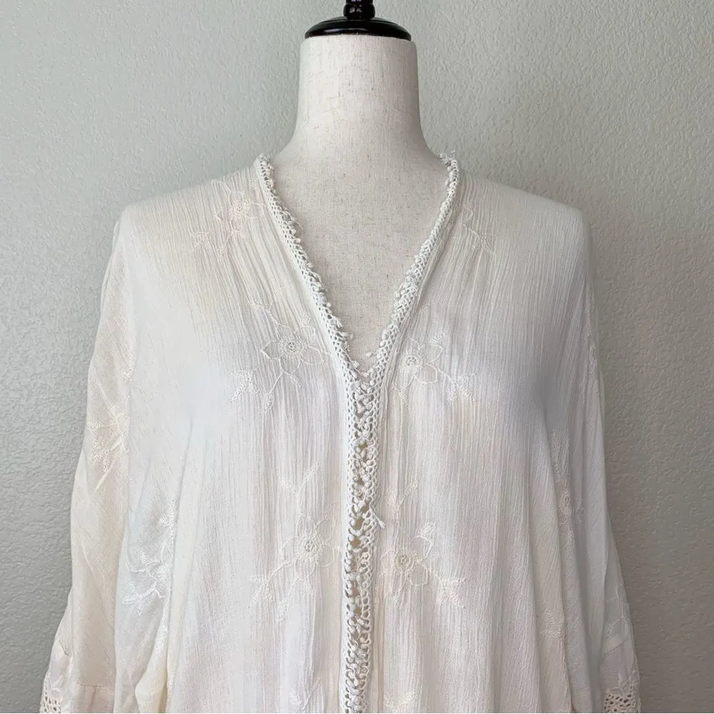 American Eagle Women’s Medium Boho Crochet Open Front Cardigan - Image 3