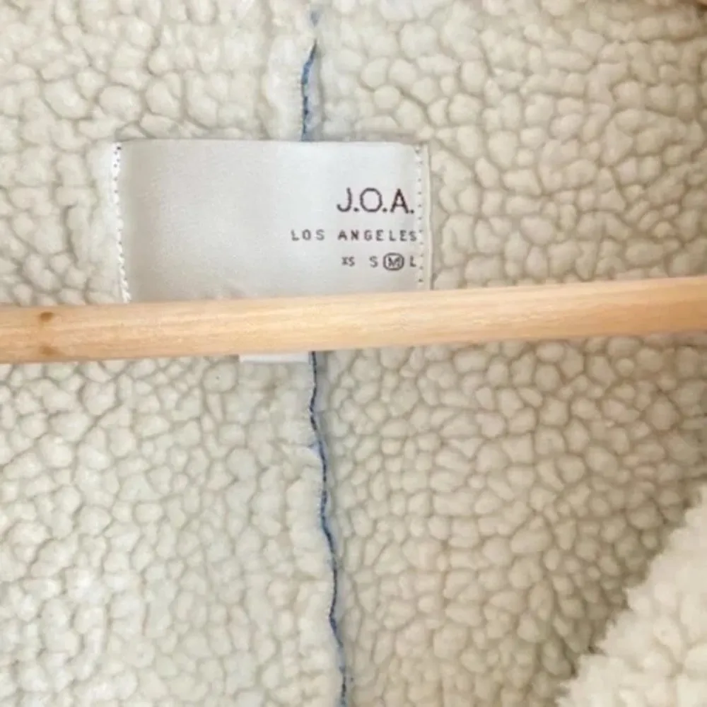 UO J.O.A Denim Sherpa Aviator Shearling Oversized Biker Jacket - Image 7