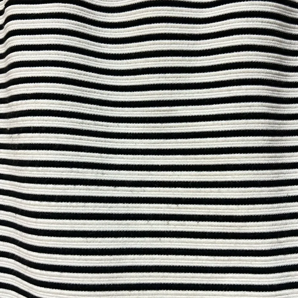 Cynthia Rowley Black and White Striped Stretch Pencil Skirt Women’s Size XL - Image 3