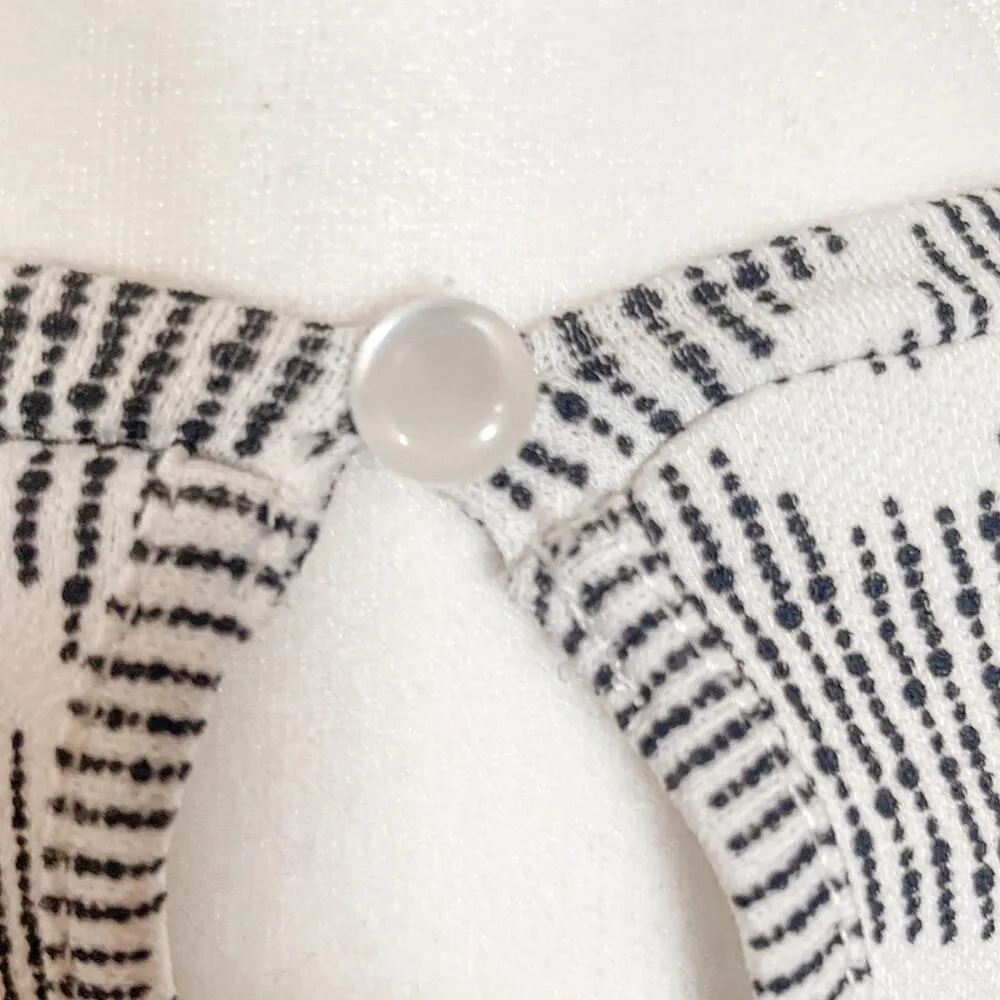 Adrianna Papell Geometric Print Ruffle Sleeve Blouse, EUC, Size Small - Image 8