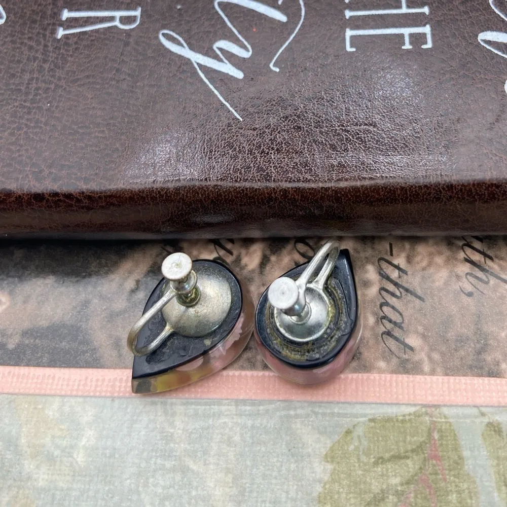 1960s Vintage Dried Flower Teardrop Earrings Lucite Resin Botanical Pink - Image 8