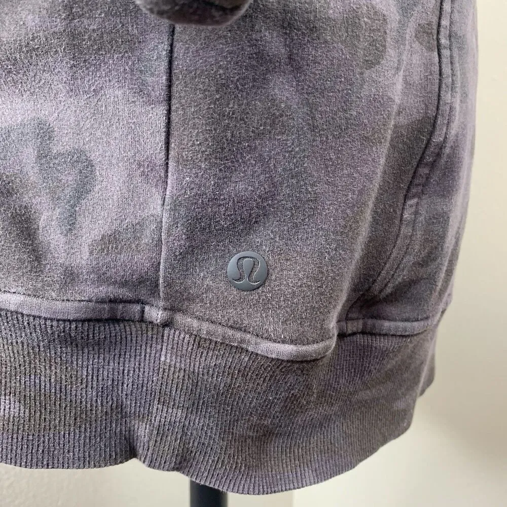 Lululemon Women's 6 Black Gray Camo Scuba Training Yoga Pullover Hoodie Sweater - Image 5
