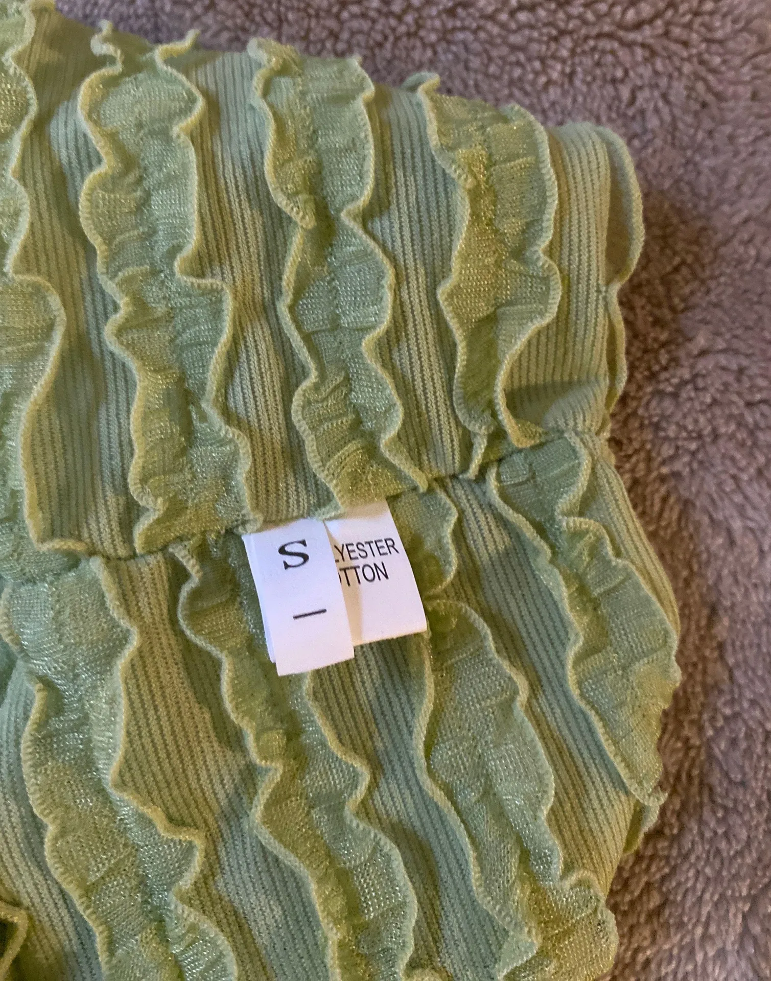 Green Crop Top Size M - Image 2