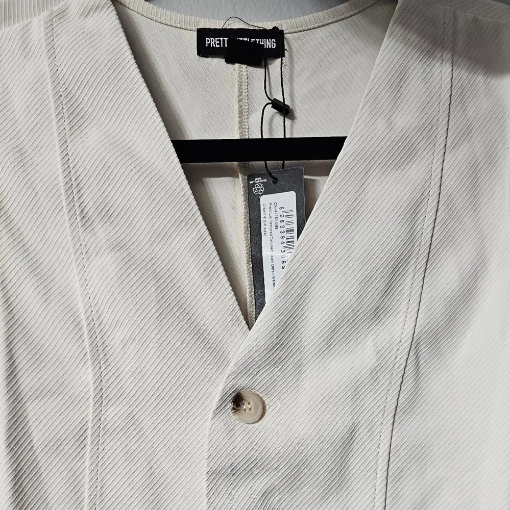 Pretty Little Thing Cream Ribbed  Vest - Image 3