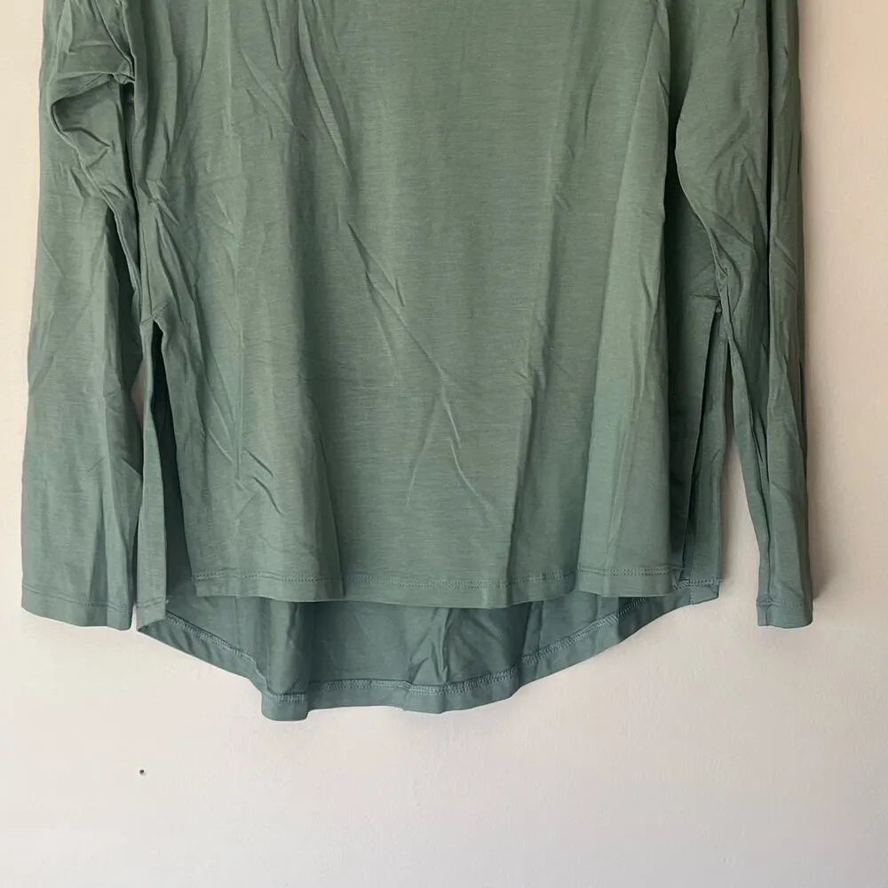NWT! All in Motion Green Long Sleeve Tee Size XS - Image 7