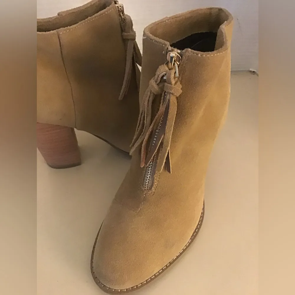 women chestnut brown suede heel boots US 8 - Image 11