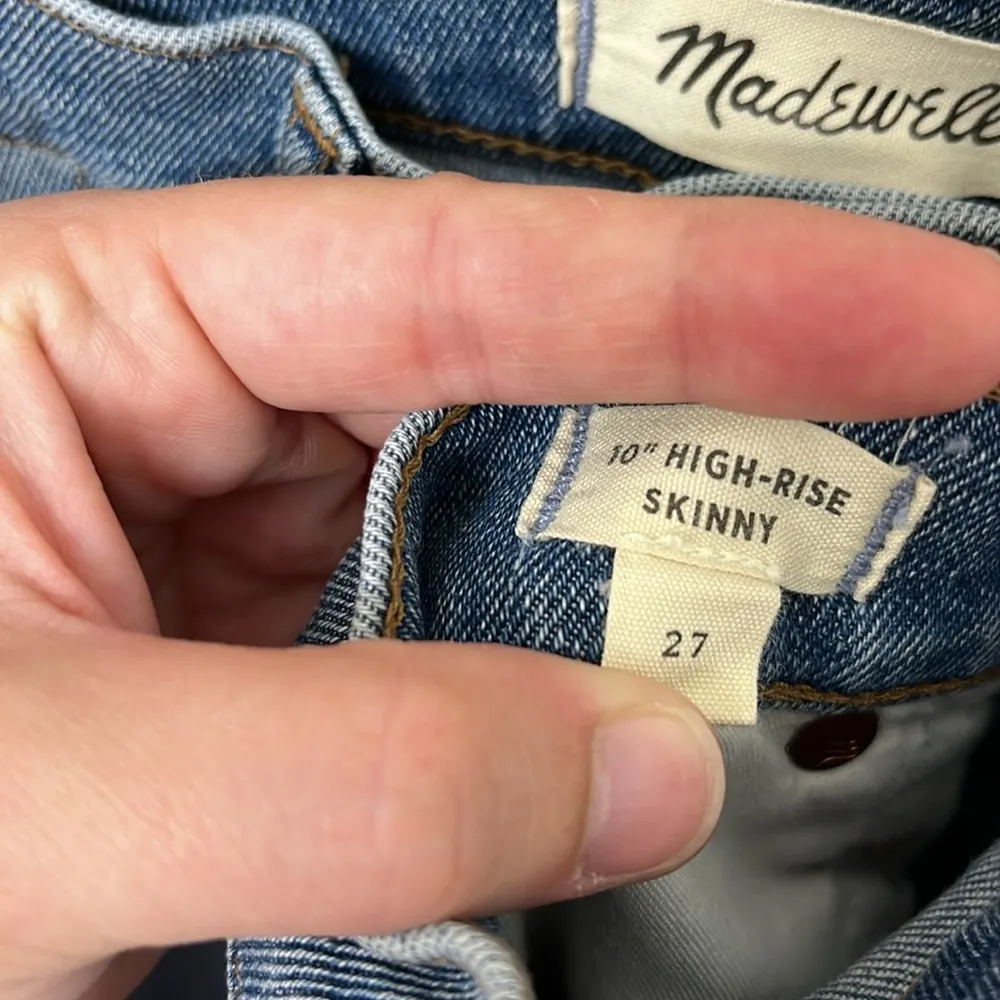 Madewell 10” High Rise Skinny Frayed Jeans Size 27 - Image 3