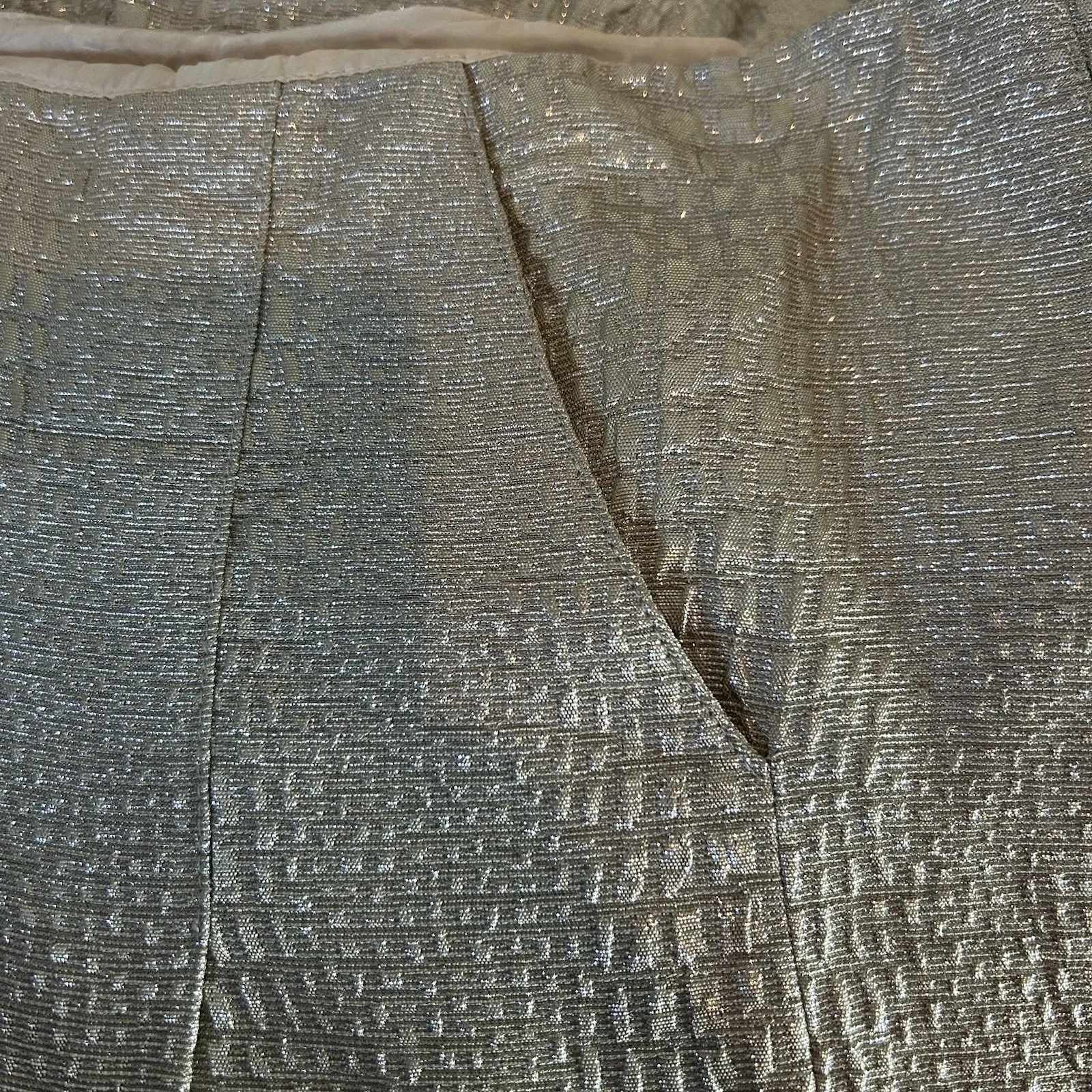 PINK TARTAN Gold Metallic Pleated Knee Length Flare Skirt Women's Size 8 Holiday - Image 6