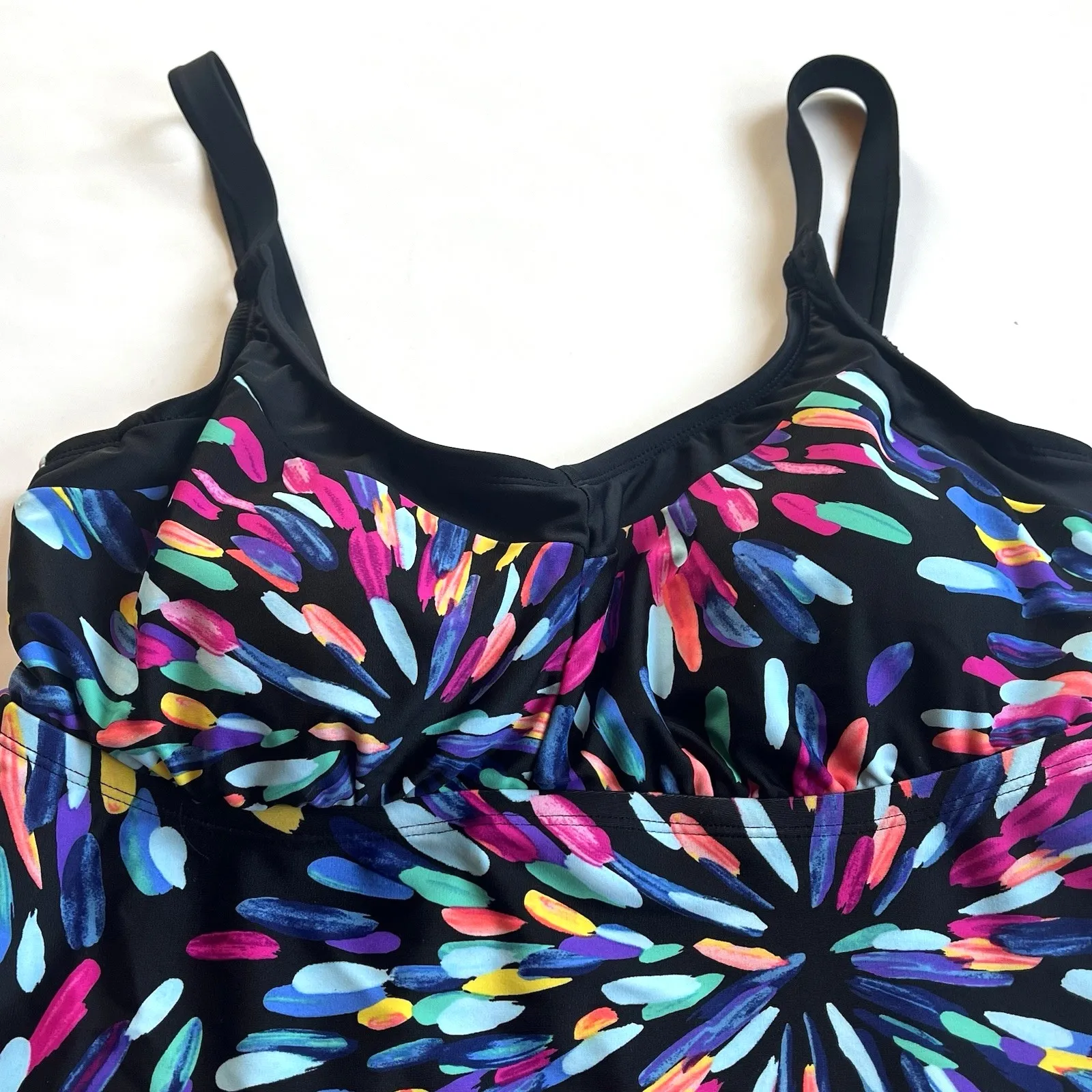 Rose Marie Reid Tankini Swimsuit Top Women L 12 D Cup Tank Black Pink Print - Image 4