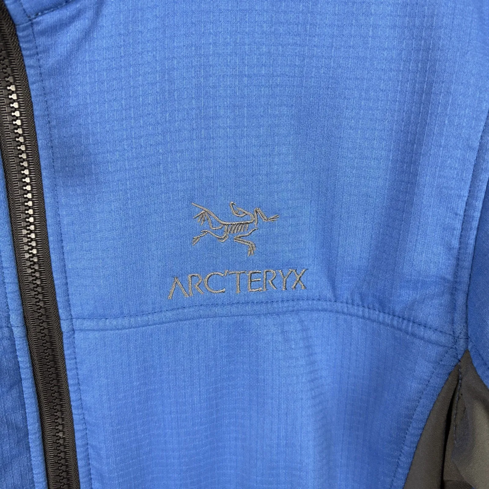 Arc'teryx Windstopper Jacket Women Medium Blue Full Zip Softshell Outdoor Hiking - Image 4