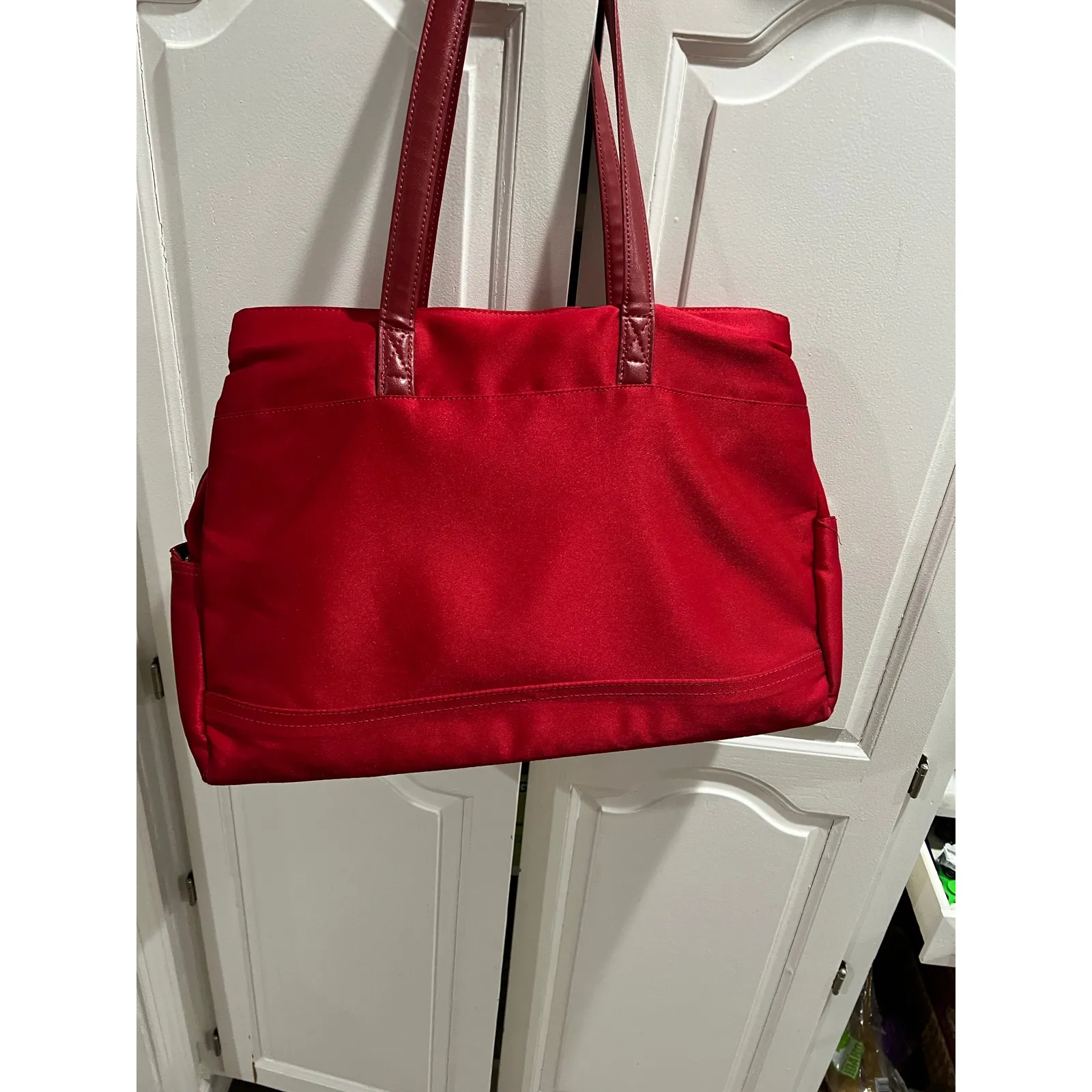 Ricardo Beverly Hills Red Travel Tote Bag Carry On Shoulder Laptop Pocket - Image 8