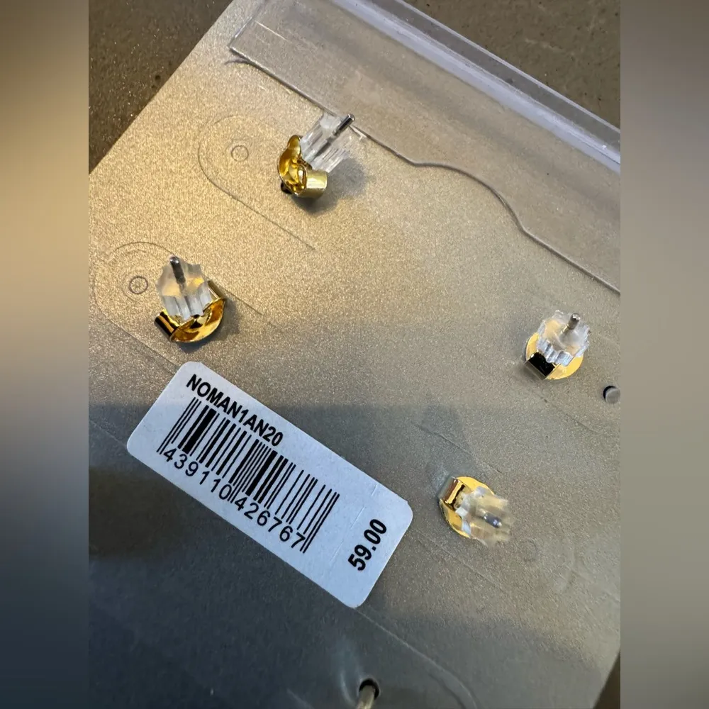 Nordstrom 6 Pack Moonstone Pearl Earing Party Color Clear White Gold Dragonfly - Image 4