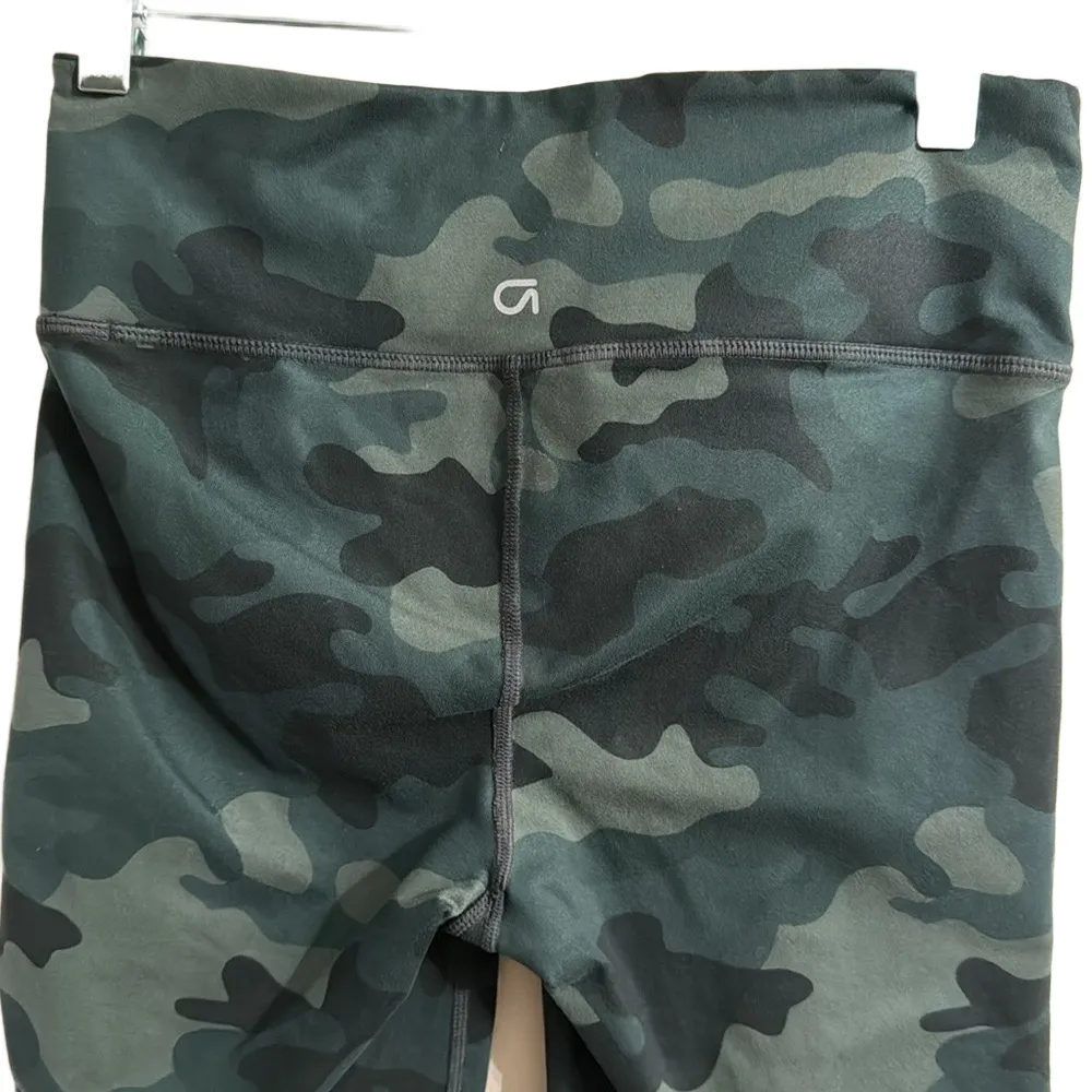 Gap Fit Camo Biker Shorts Womens Size S Green Camouflage High Rise - Image 4