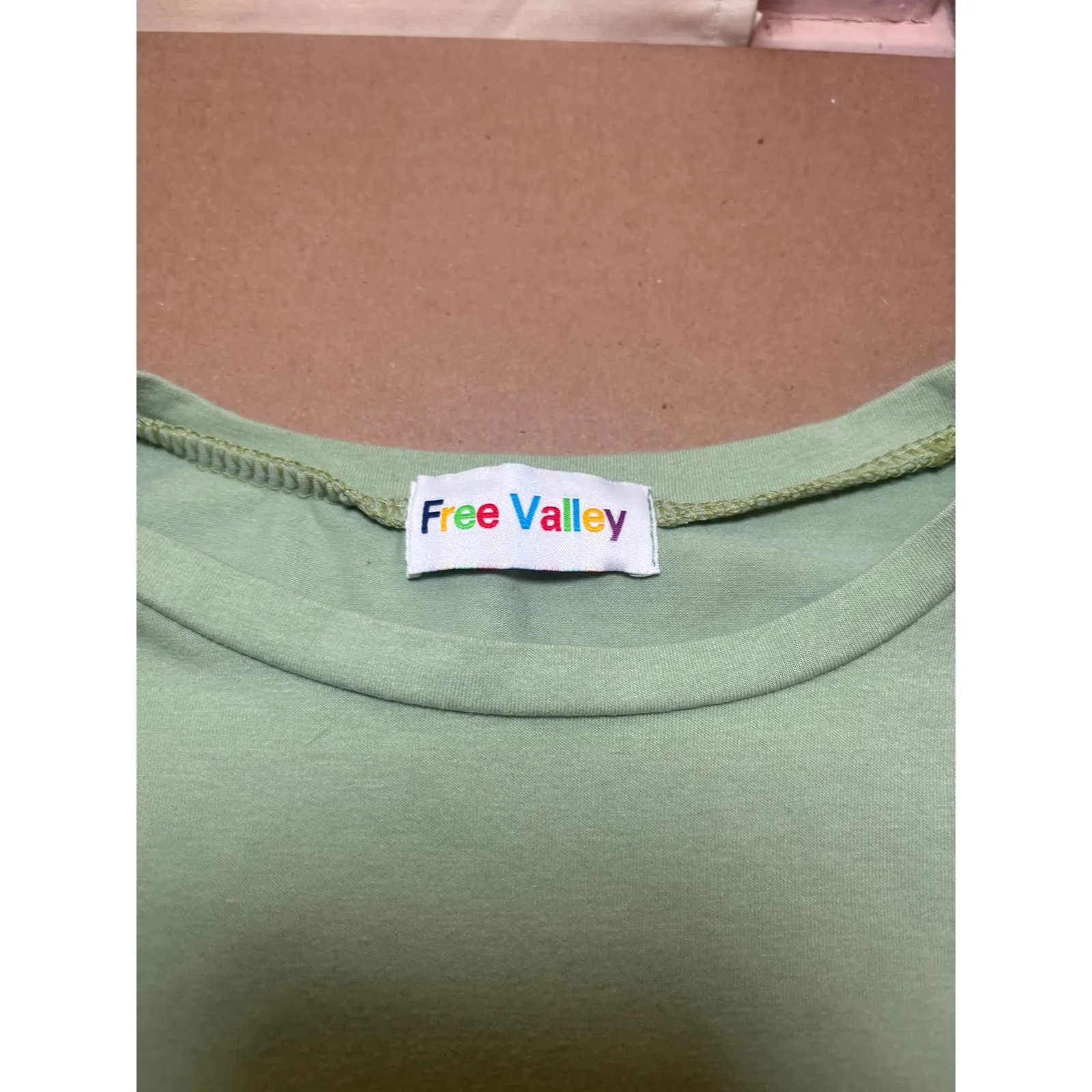 Free Valley Womens Light Green Avocado Lets Avocuddle Graphic T Shirt Top Size M Size M - Image 3