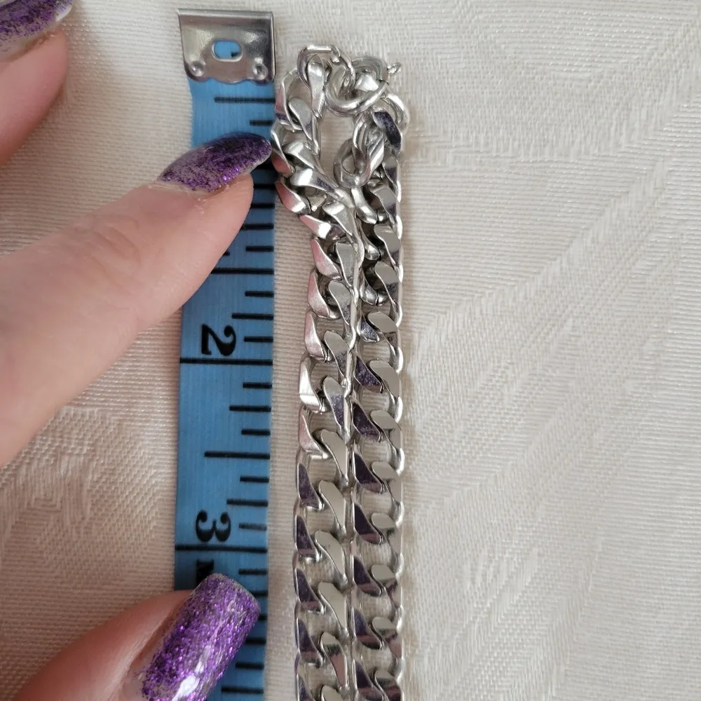 Unbranded/ Unmarked Thick Silver Tone Chain - Image 9
