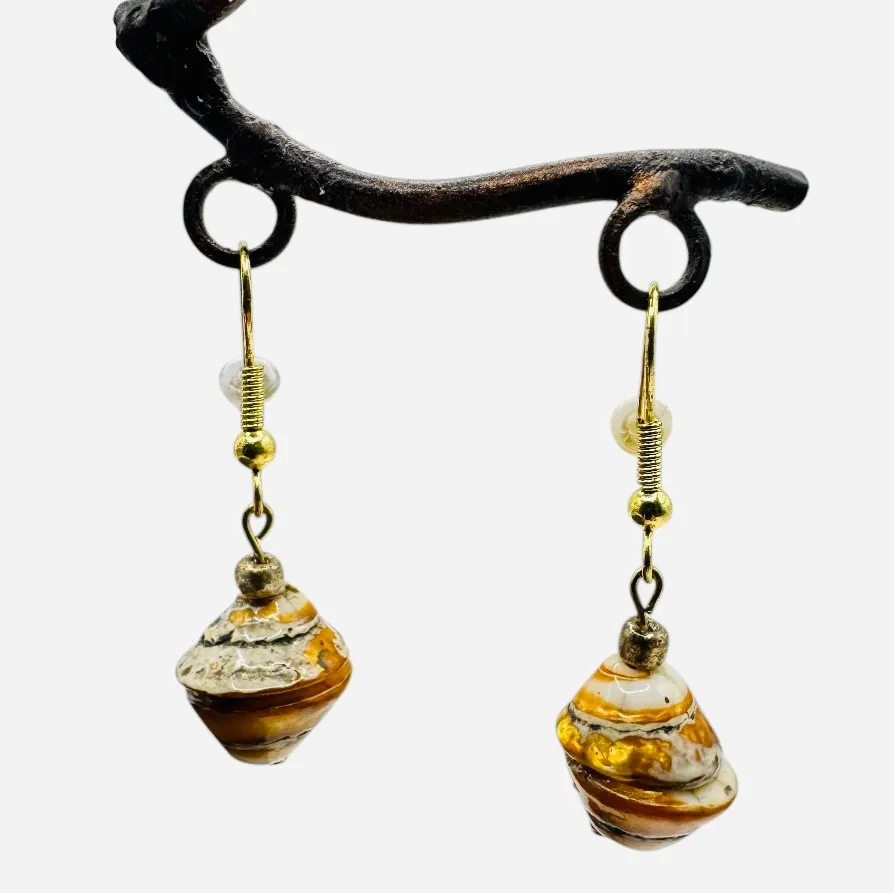 VTG Handmade Shell Dangle Earrings Gold Tone Boho Coastal Artisan - Image 2