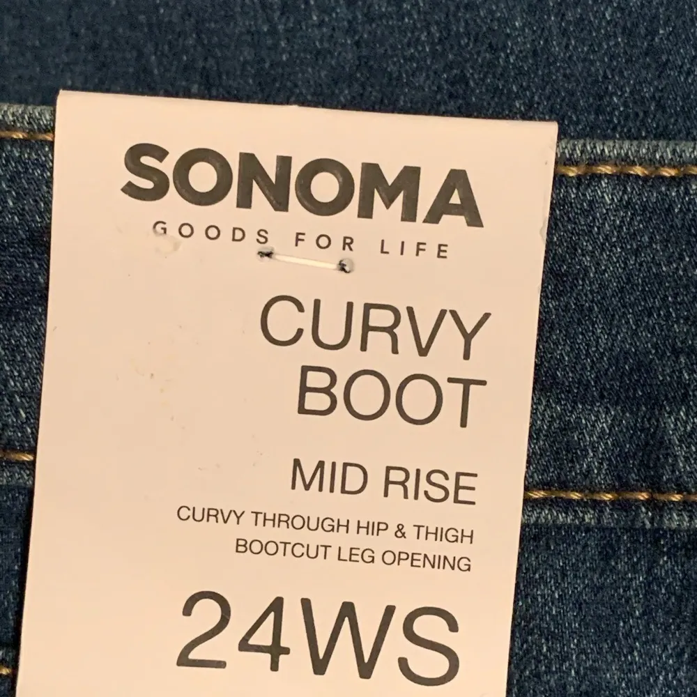 Women’s Bootcut Jeans - Image 3