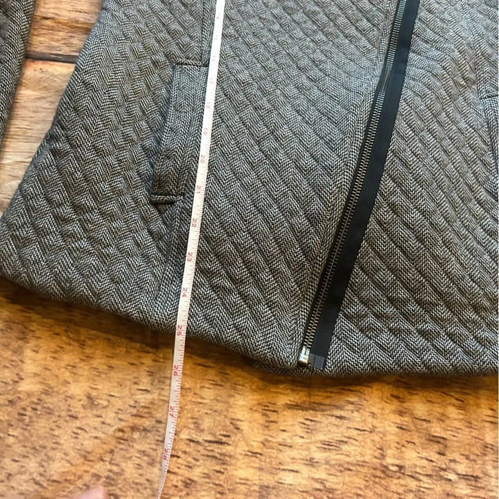 Women’s CAbi Quilted Herringbone Moto Jacket Size Small style # 3025 - Image 3