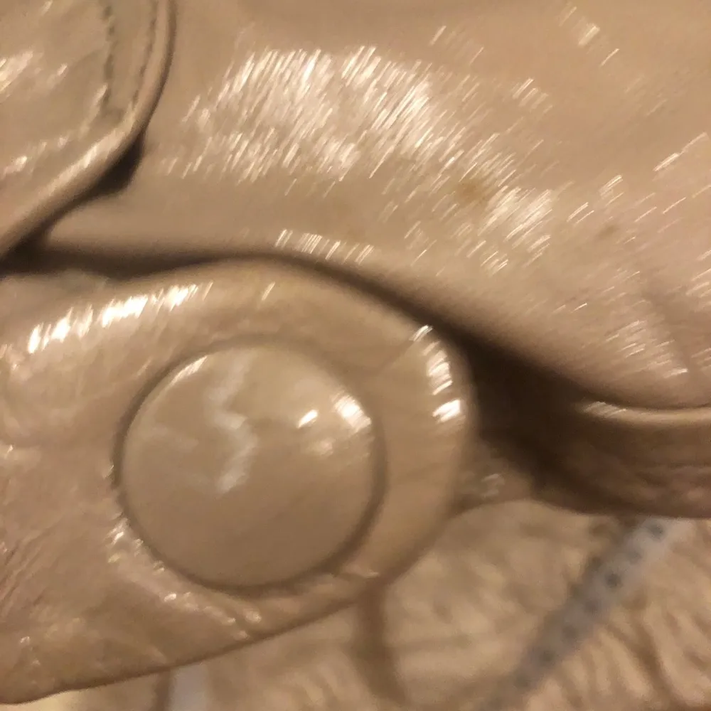 Marc by Marc Jacobs patent bag purse - Image 9