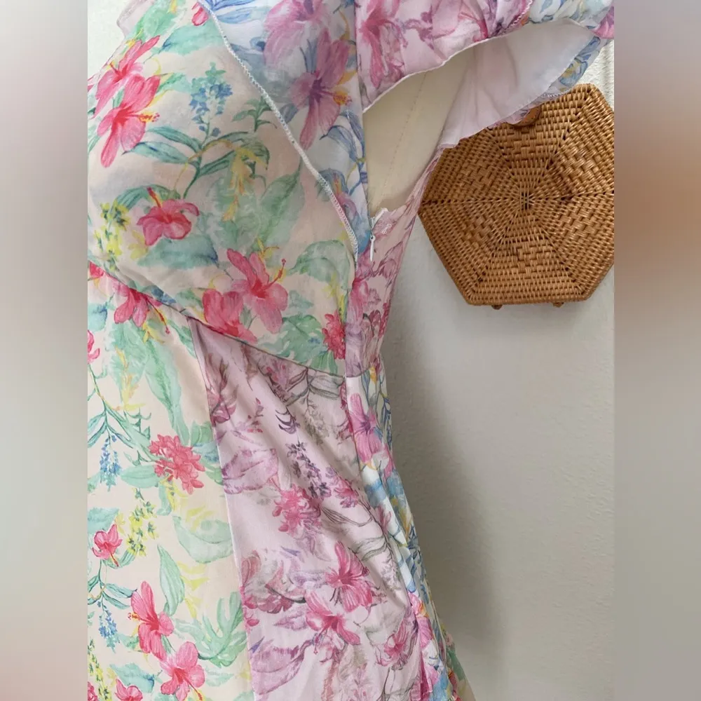 For Love Bell Floral V Neck Mini Dress, Size Large Gold - Image 2