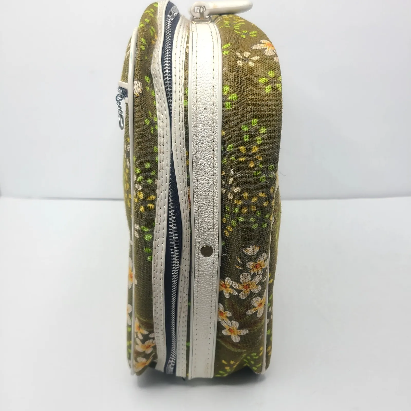 Vtg 60s 70s Floral Overnight Suitcase Retro Mod Travel Luggage Flower Power Soft - Image 2