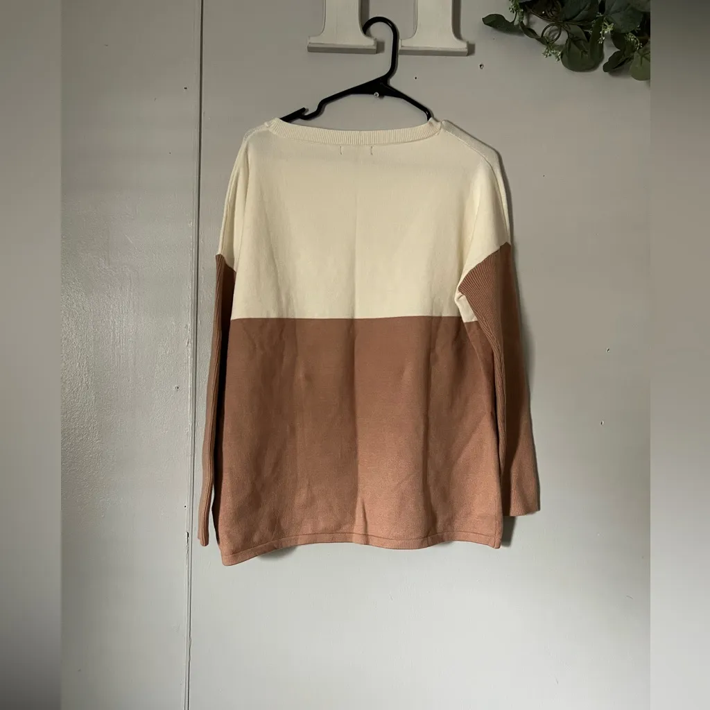 Two-Tone Beige and White Women's Sweater - Image 3