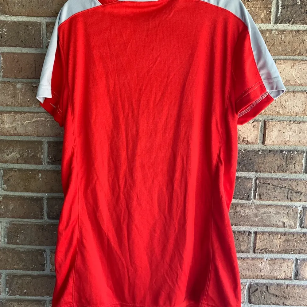 NWOT Nike Dri-Fit Top - Image 2