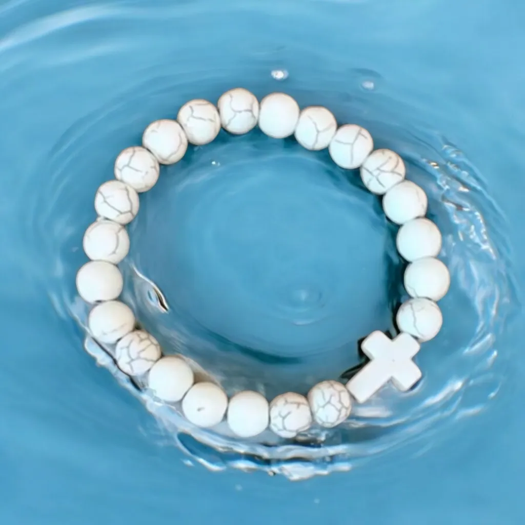 Lovely Faith Beaded Bracelet with Cross Pendant - Image 7