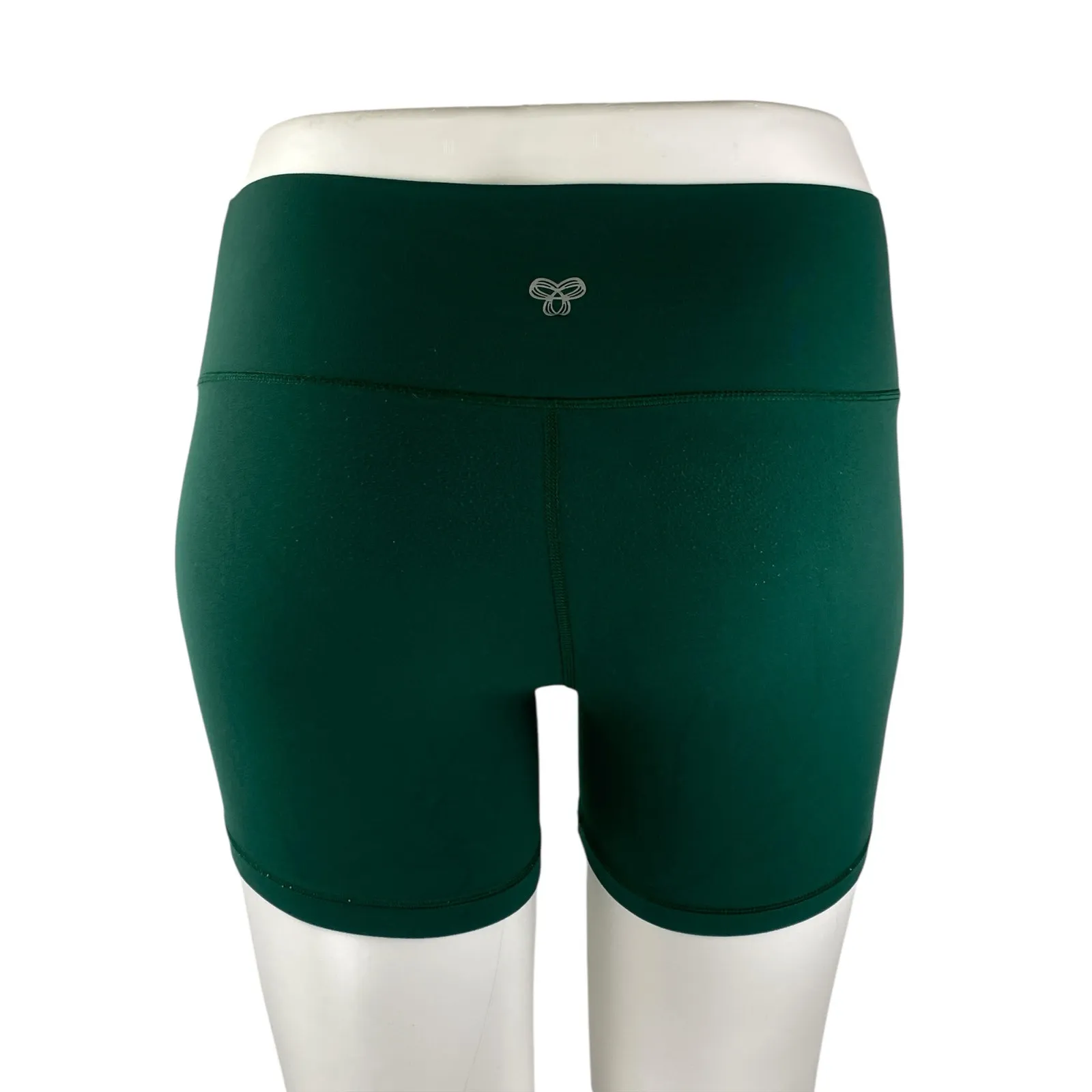Aritzia TnAction Women's Green High Rise Activewear Yoga Athletic Biker Shorts L - Image 2