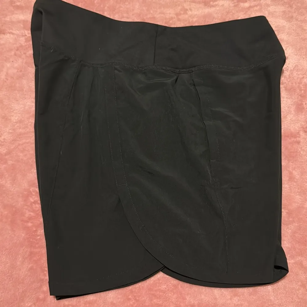 Brooks  running shorts - Image 6