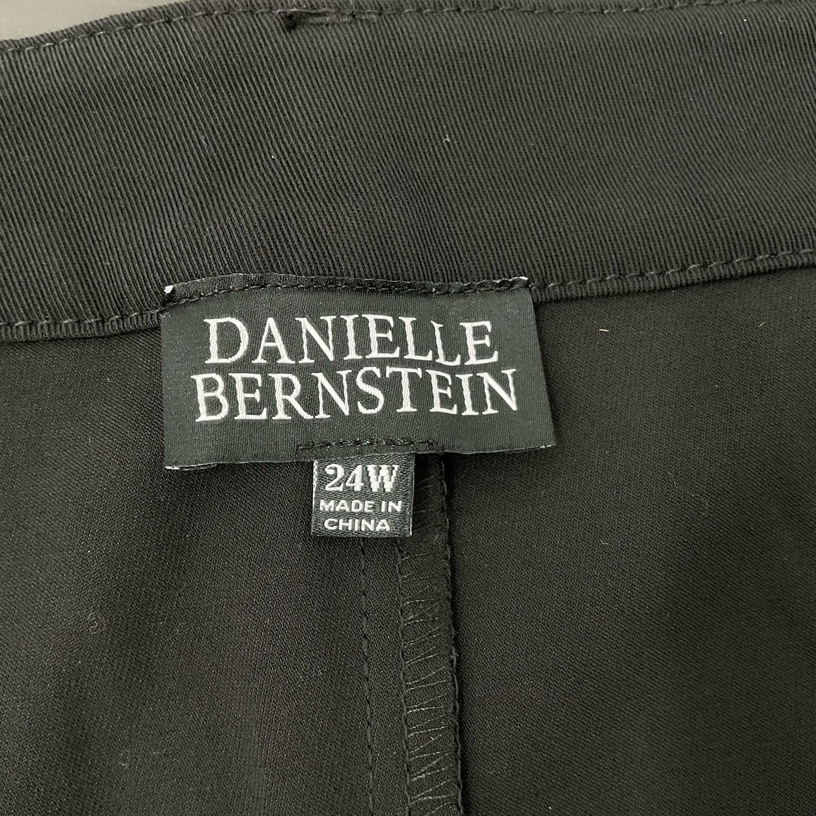 Danielle Berstein Pants 24W NWT (X183)‎ - Image 4