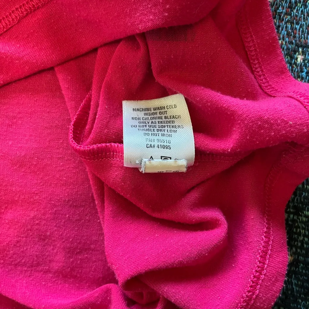 Under Armour Magenta “Brave the Run” HeatGear Athletic Tee S/M Runner Athleisure - Image 14