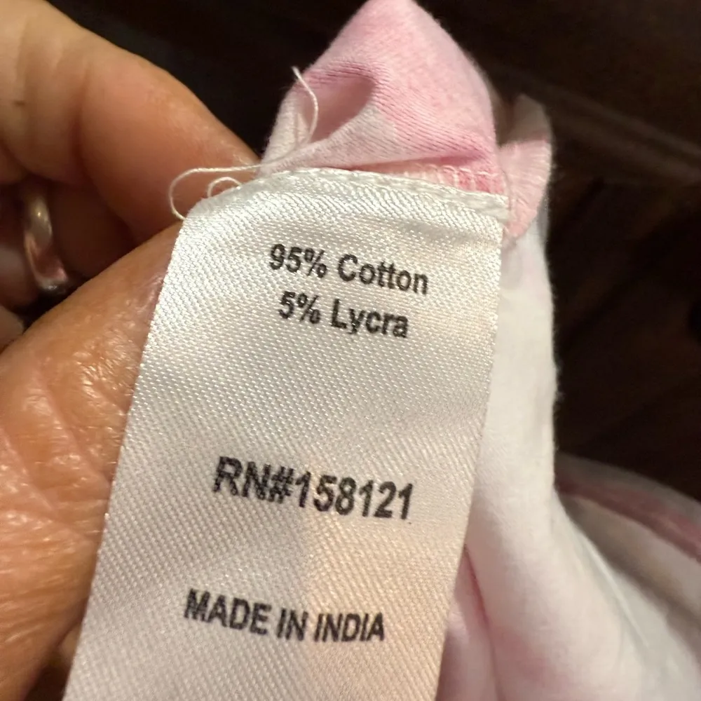 Monet Red and White Graphic Fitted T-Shirt - Image 6