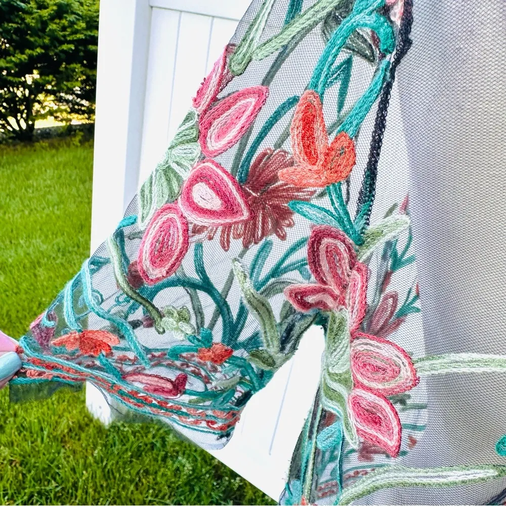 SHEIN SHEER FLORAL CROP TOP - Image 10