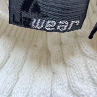 Elegant White Button - Image 12