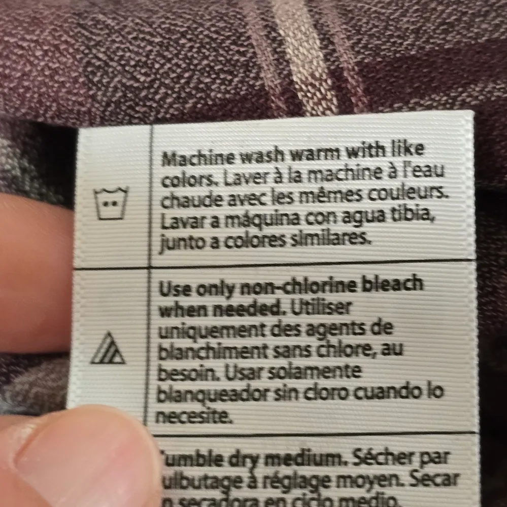 Carhartt Fairview Purple Plaid Roll Tab Button Down Size Medium - Image 9