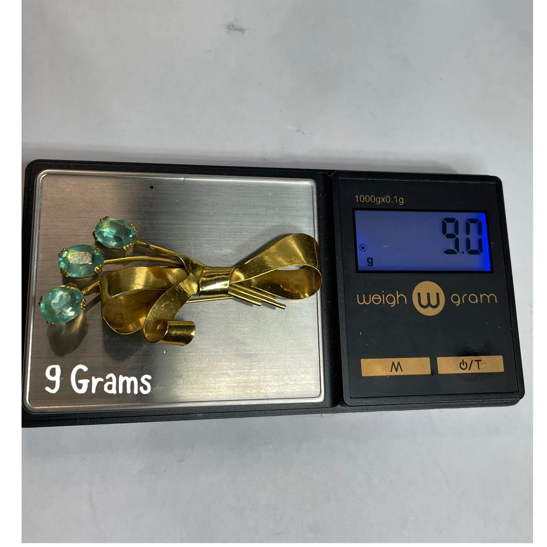 Vintage  Bow Brooch / Pin - Image 4